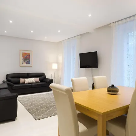 グロセコ ラ スリオラ Ib. アパート *